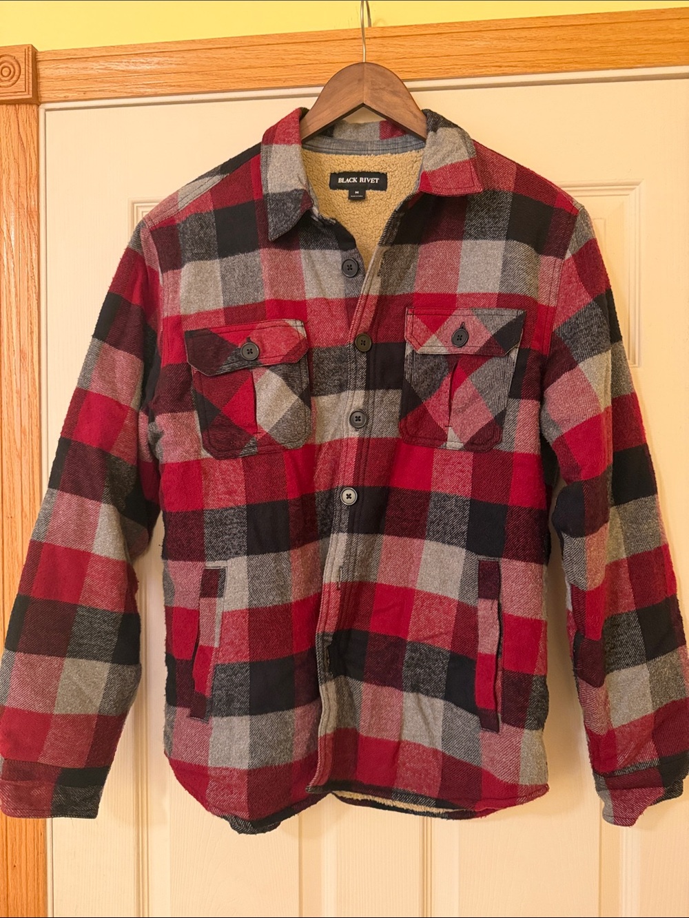 Men’s Black Rivet Red, Black & Gray Plaid Sherpa-Lined Shirt Jacket